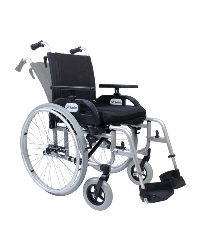 Barracuda rullstol - Med 30 graders justerbart fällbart ryggstöd.